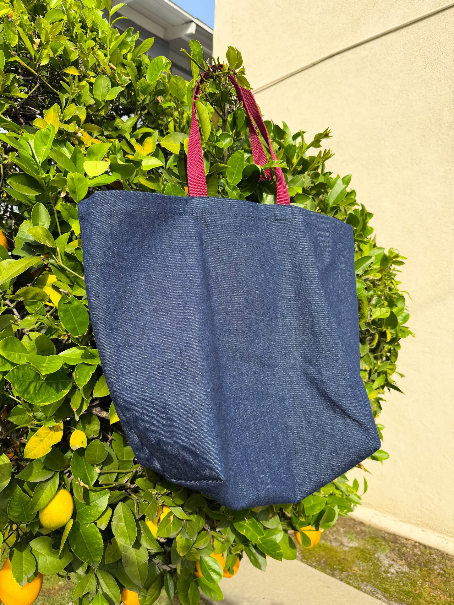 Market Tote Bag | Apple